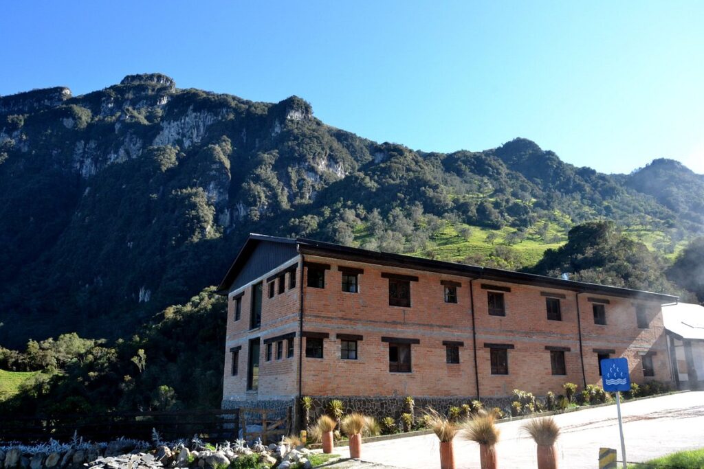 Hotel Termales Del Ruiz
