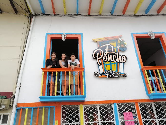 Café Tertulia El Poncho