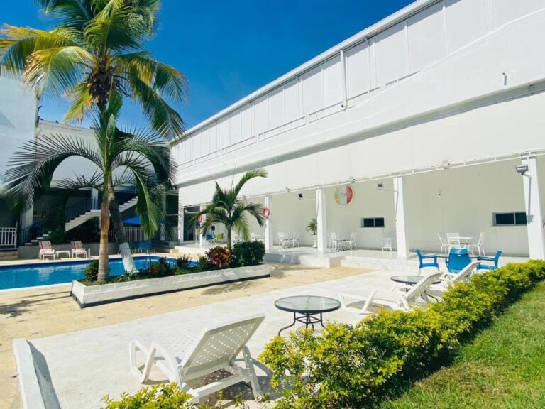 Hotel Mall Santana Del Rio